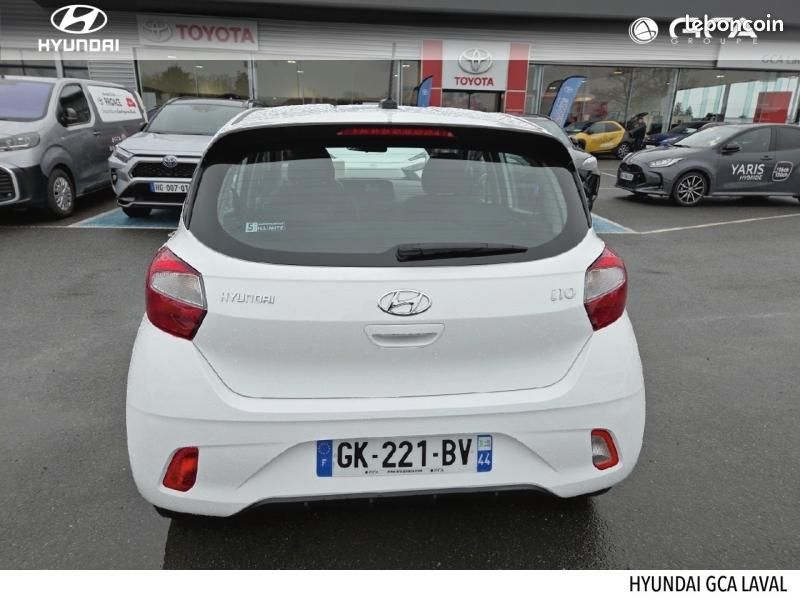 Hyundai i10 1.0 67ch ECO Intuitive (image 10)