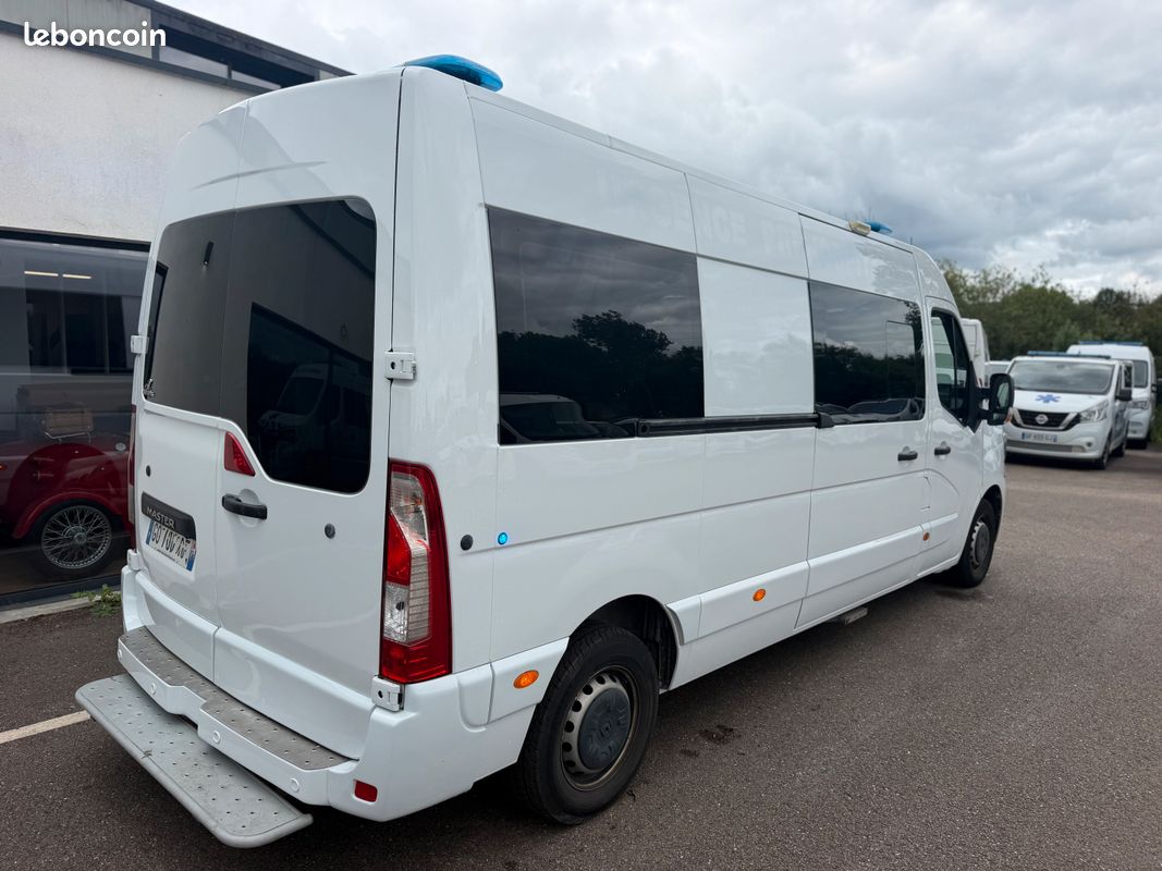 Renault Master L3H2 Ambulance Les Dauphins Type B - EN1789 (image 5)