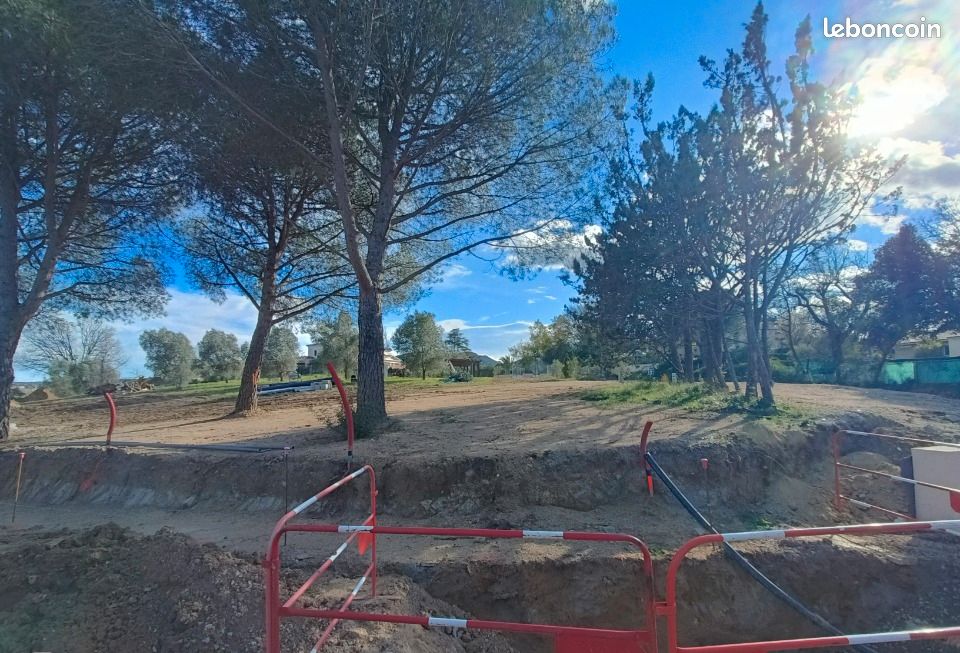 Terrain 416 m² Roquebrune Sur Argens · à Roquebrune-sur-Argens · 180 000 €