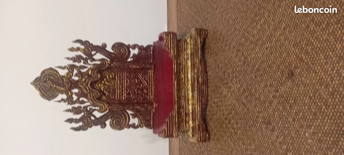 Petit temple en bois (image 2)