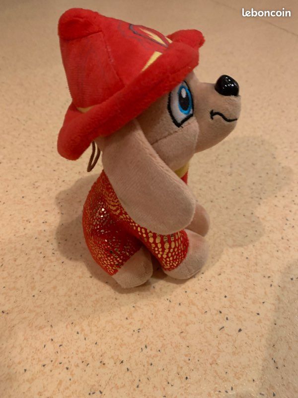 Peluche Marcus pompier - Pat Patrouille (image 2)
