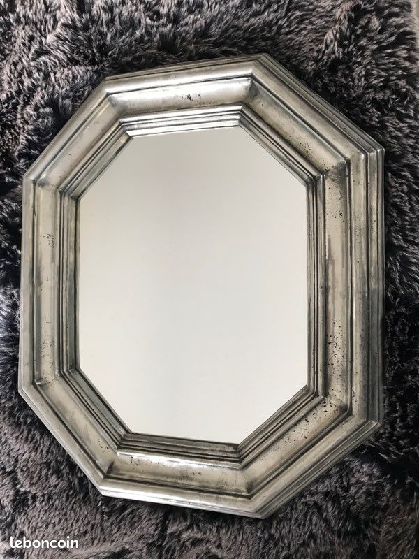 Miroir ancien en étain 65cmx55cm (image 1)