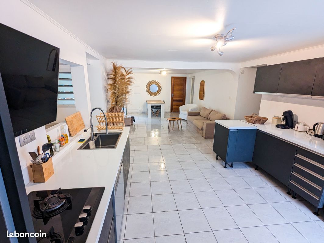Appartement 3 pièces 70 m² · à Saint-Pierre · 70 m² · 1 600 €/mois