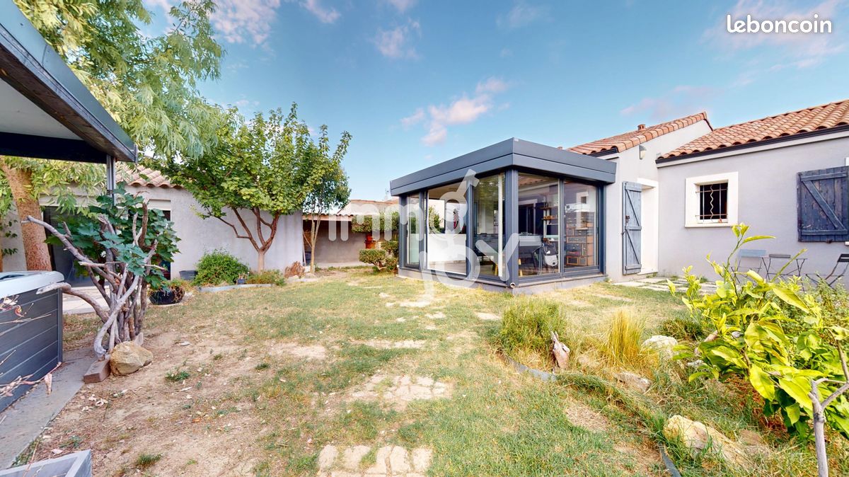 Maison 6 pièces 121 m² · à Canet · 121 m² · 300 000 €