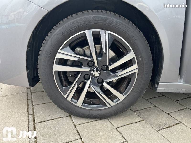 PEUGEOT 208 PureTech 100 S&S BVM6 Style (image 10)