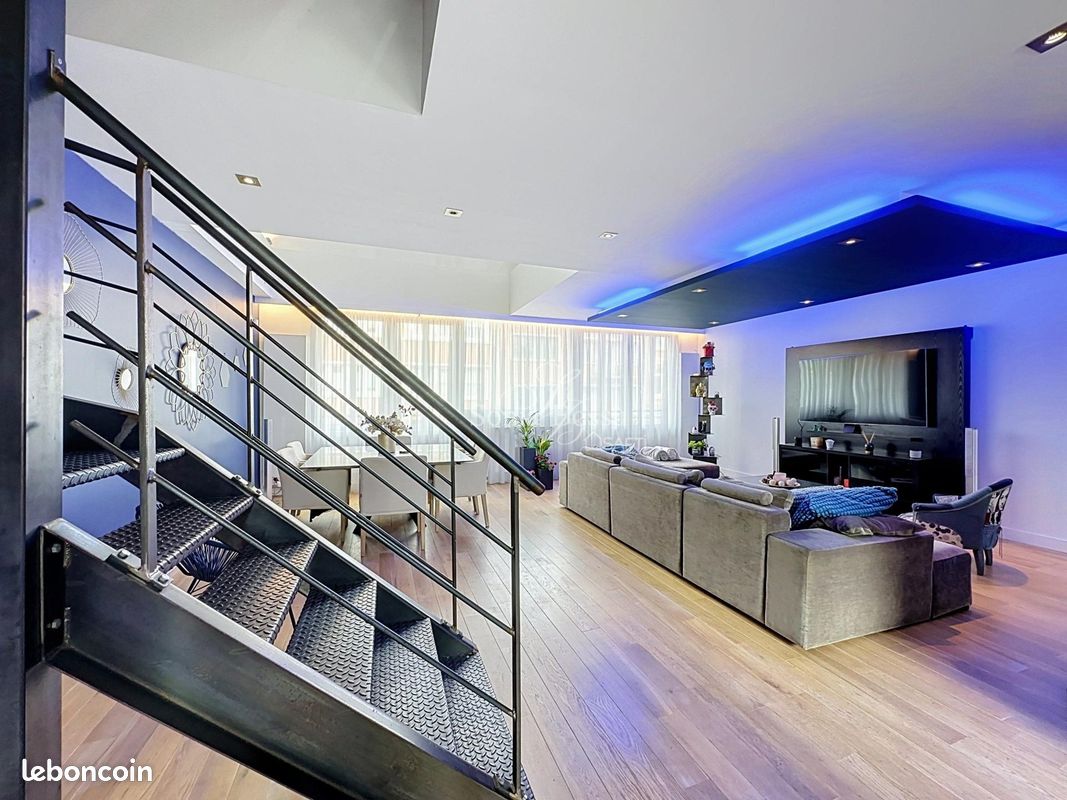 Maison 8 pièces 284 m² · à Lens · 284 m² · 329 900 €