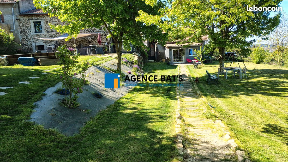 Maison 5 pièces 136 m² · à Saint-Jean-Bonnefonds · 136 m² · 399 000 €
