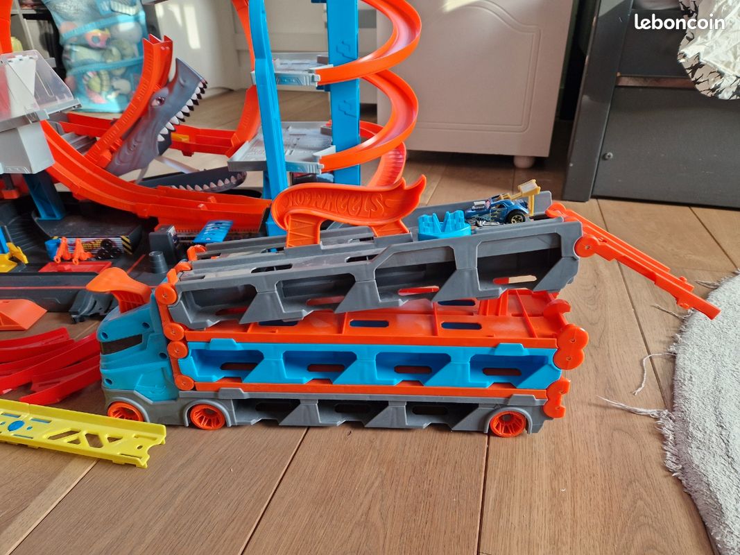 Camion garage Hotwheels (image 6)