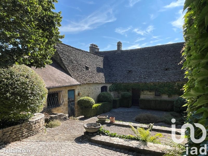 Maison 6 pièces 160 m² · à Sarlat-la-Canéda · 160 m² · 437 000 €