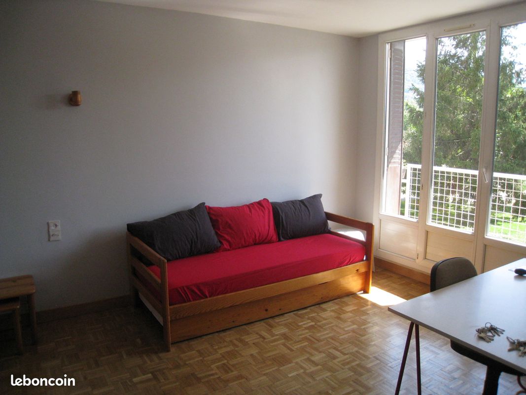 Appartement 2 pièces 39 m² · à Saint-Martin-d'Hères · 39 m² · 450 €