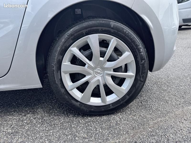 Opel Corsa 1.2 Turbo Hybrid 110ch Edition e-DCT6 (image 8)