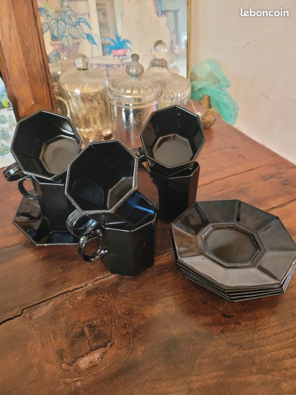 Lot De 6 Tasses à Café Vintage Arcoroc – Série ESSO – Avec Soucoupes
