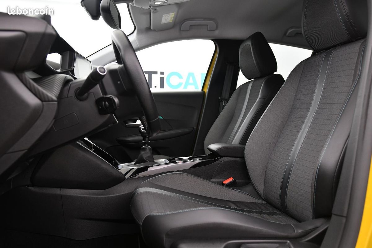 PEUGEOT 208 PureTech 100 S&S BVM6 Allure (image 8)