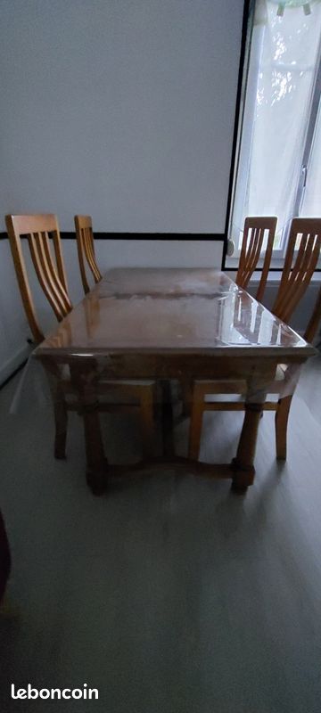 Table en chêne avec 6 chaises (image 1)