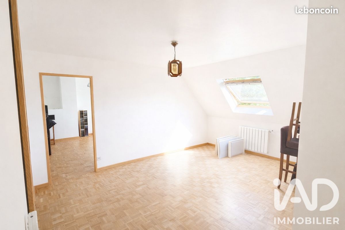 Maison 9 pièces 243 m² · à Beuvry · 243 m² · 360 000 €
