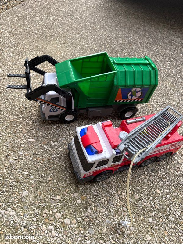Lot 2 camions (image 1)