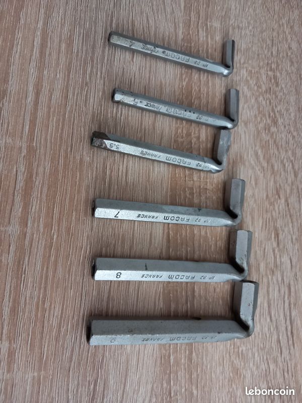 FACOM Clé à Tube Coudée 90° 24 Mm - Outil Professionnel Hexagonal SW 24 - Robuste Et Précise