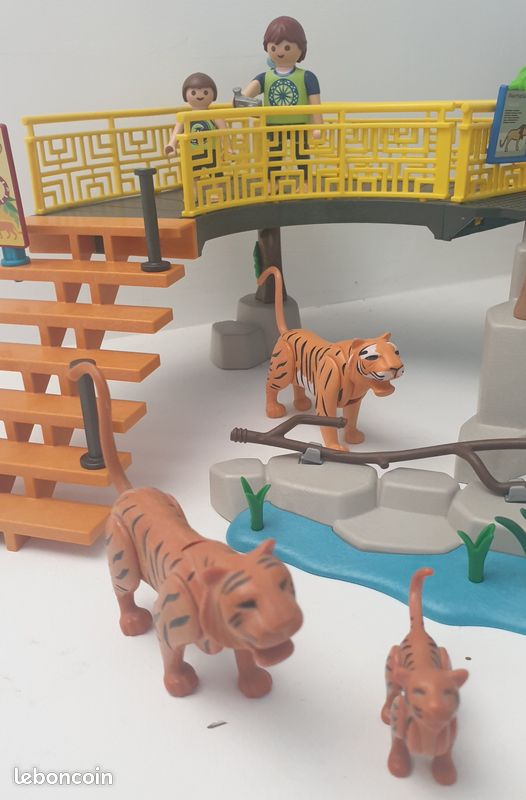 Lot Playmobil Zoo - Tigre Blanc Aux Rayures Noires, Cage Et Parc 3240/4233 - Occasion