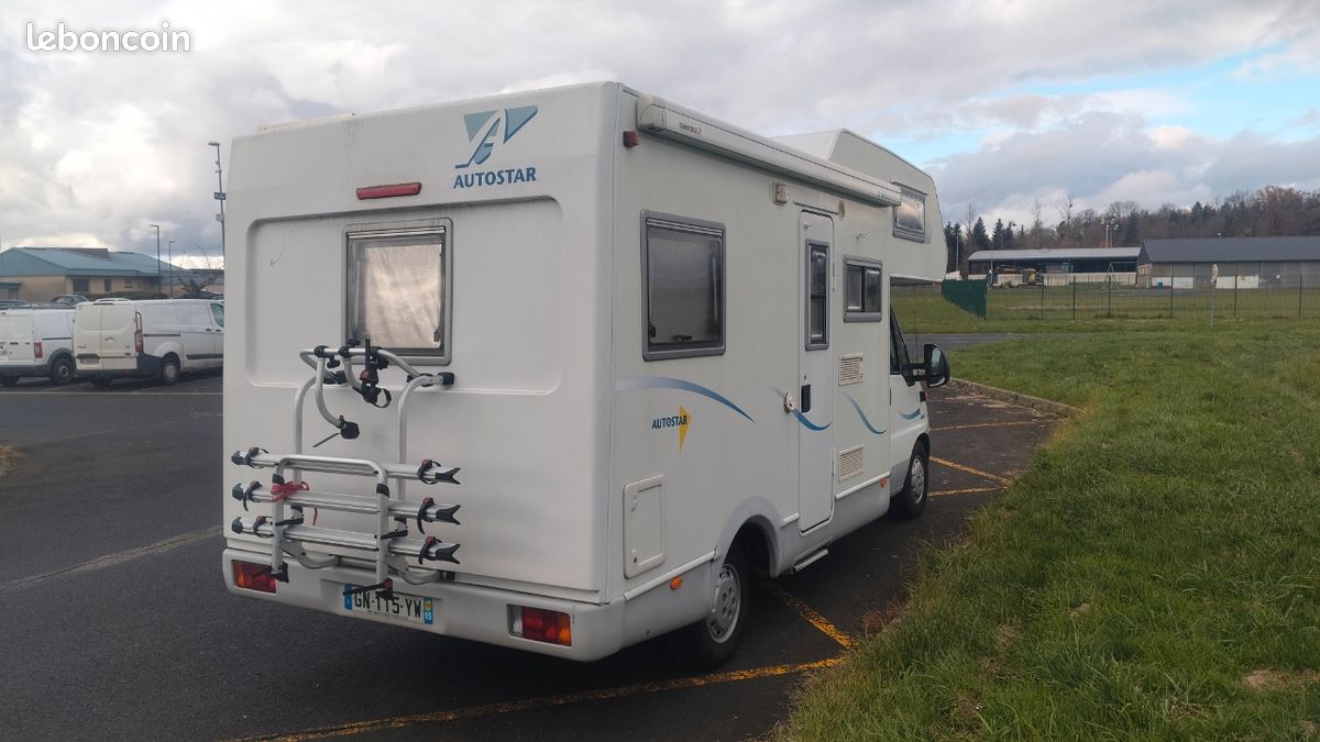 Camping-car capucine Autostar 2.8 jtd, lits superposés, 5 places cg/couchages (image 2)