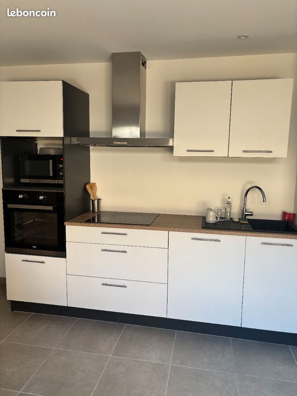 Appartement 3 pièces 72 m² · à Angers · 72 m² · 990 €