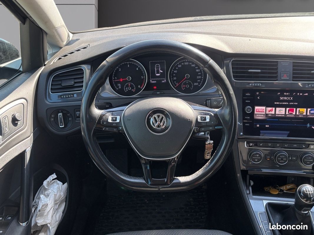 VOLKSWAGEN GOLF 1.6 TDI 115cv TRENDLINE BUSINESS CarPlay Sièges Chauffants Garantie 12 mois (image 9)