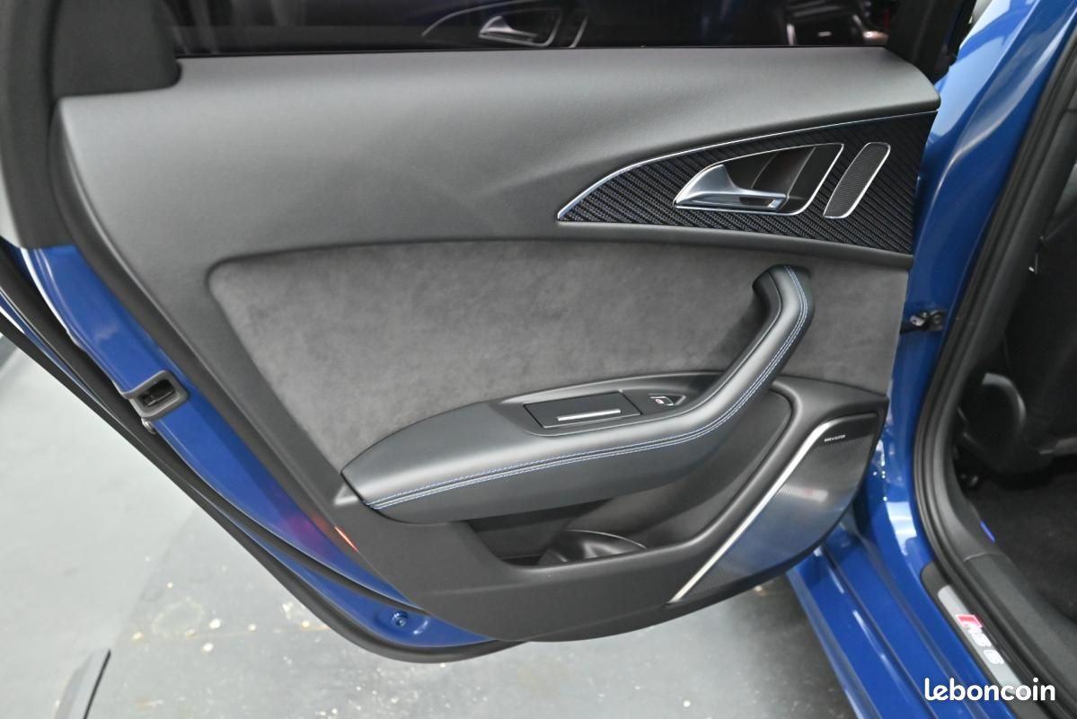 Audi RS6 Avant Performance V8 4.0 TFSI 605 Quattro Tiptronic 8 (image 34)