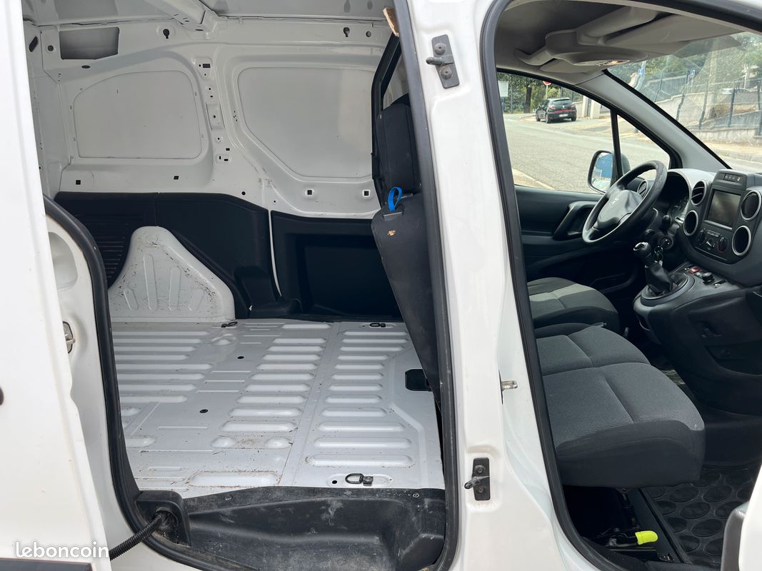 Partner 1.6 e-hdi utilitaire societe 3 places gps clim possibilité garantie 12 / 24 36 mois (image 6)