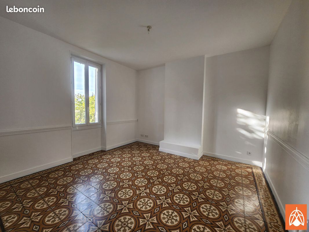 Maison a louer salon-de-provence - 4 pièce(s) - 103 m2 - Surfyn