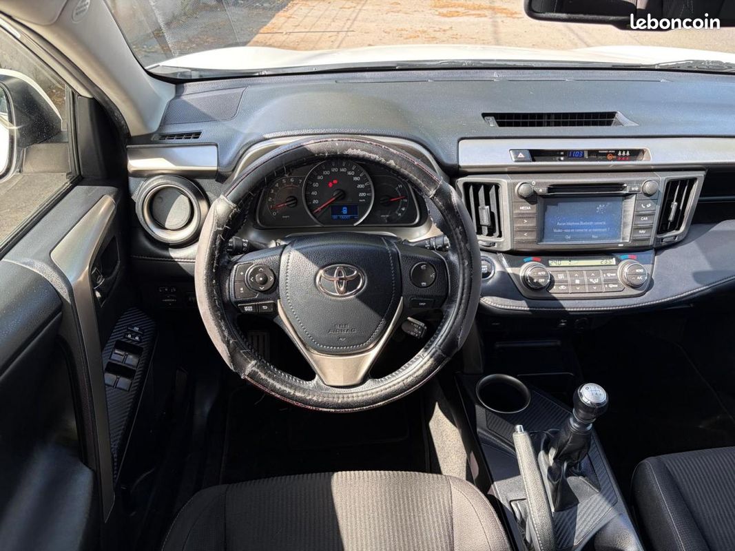 TOYOTA RAV 4 150 D-4D Life Edition 4X4 (image 18)