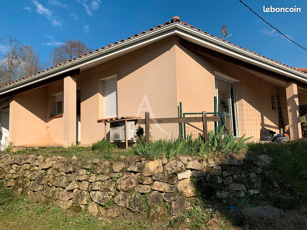 Maison 4 pièces 98 m² · à Razengues · 98 m² · 990 €/mois