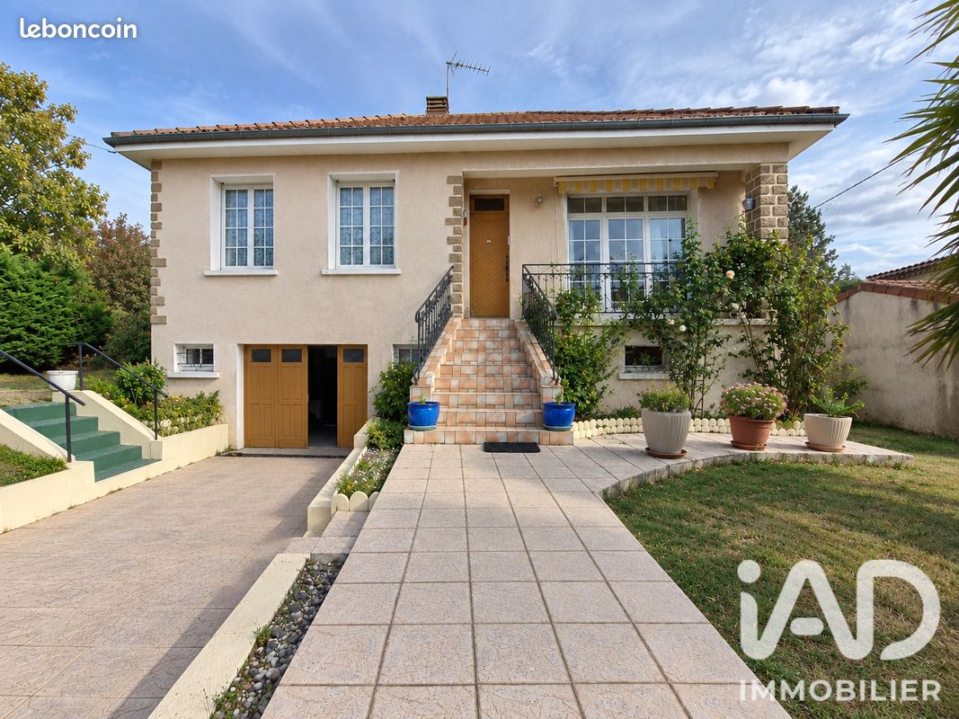 Maison 4 pièces 80 m² · à Nontron · 80 m² · 137 000 €