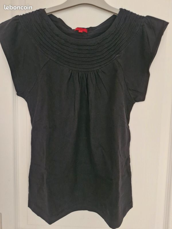 Tee-shirt noir taille 42/44 (image 3)