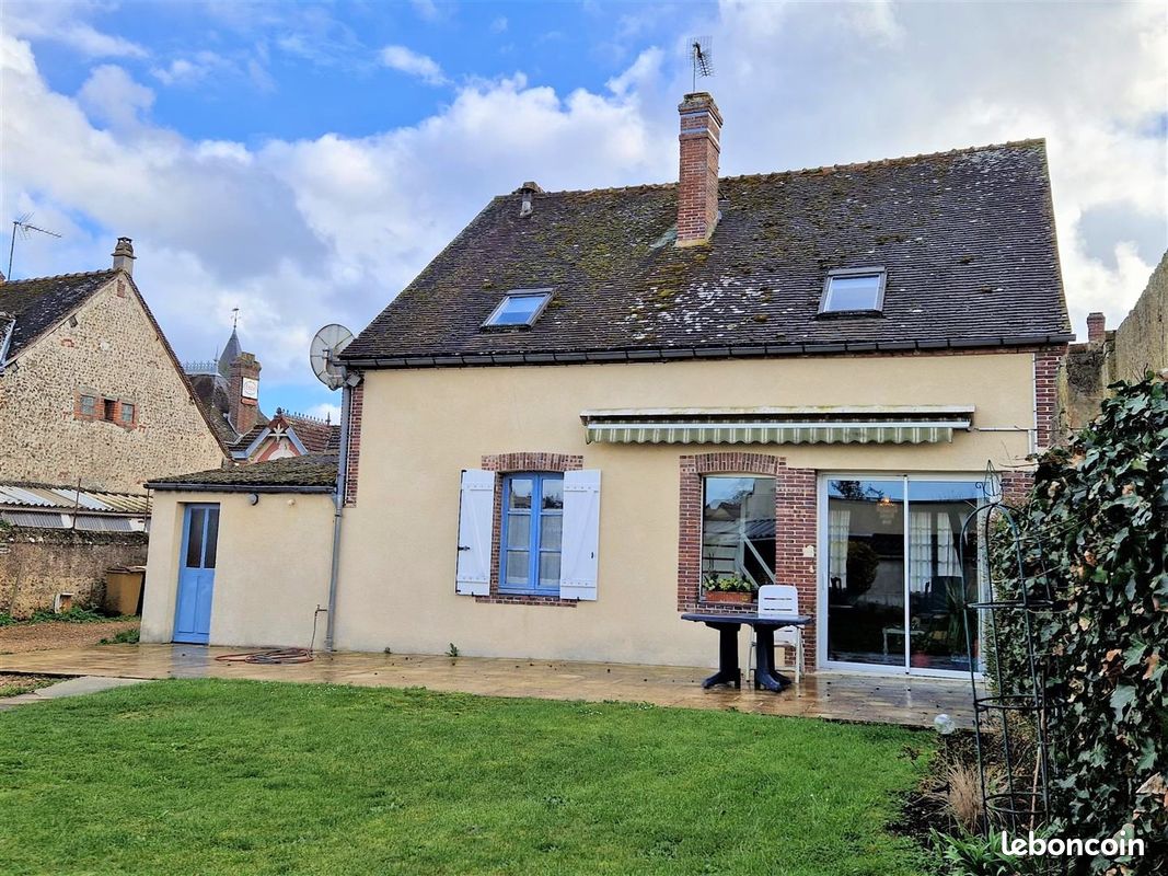 Maison 4 pièces 107 m² · à Brezolles · 107 m² · 180 000 €