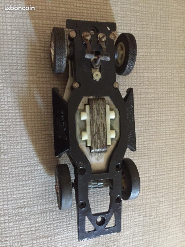 Châssis de voiture pour circuit 24 complète (image 3)