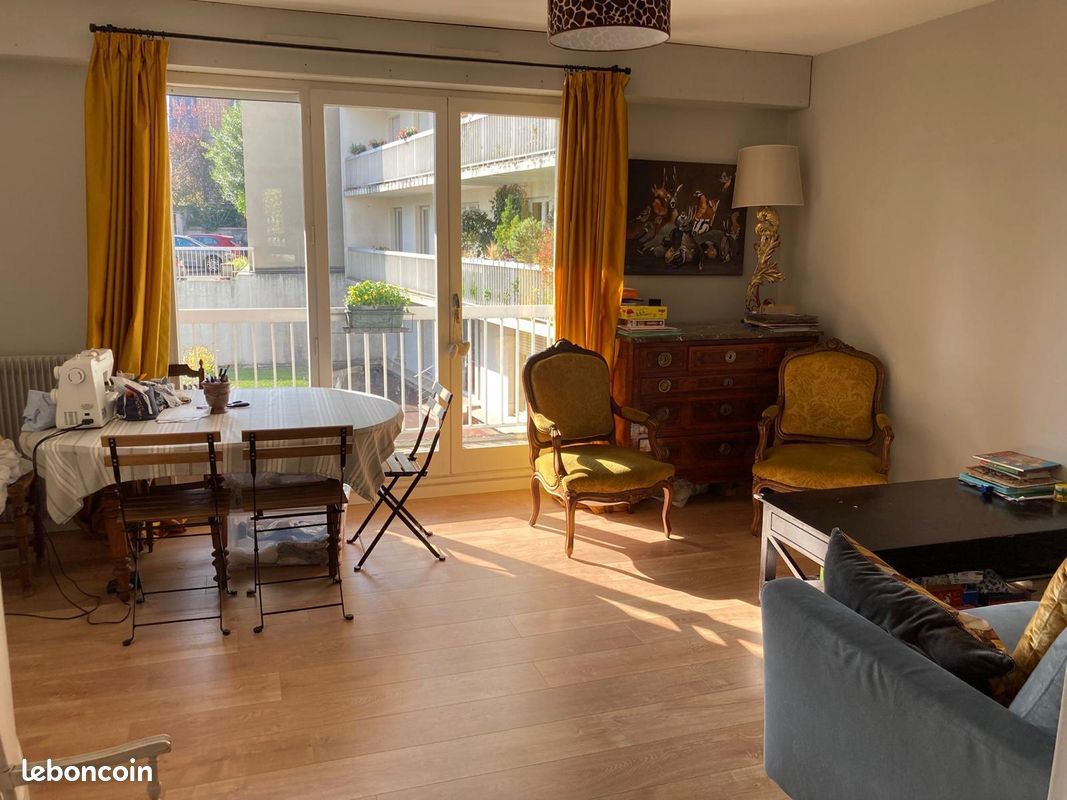 Appartement 3 pièces 59 m² · à Viroflay · 59 m² · 305 000 €