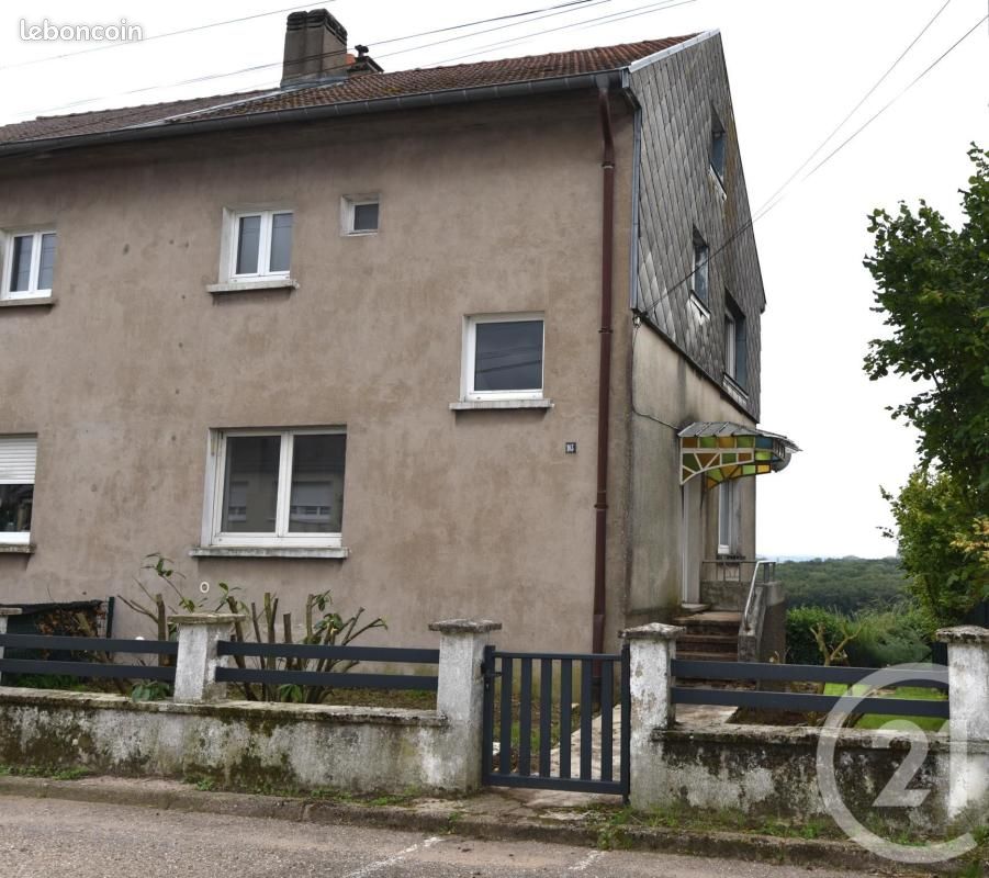 Maison 4 pièces 77 m² · à Boust · 77 m² · 990 €