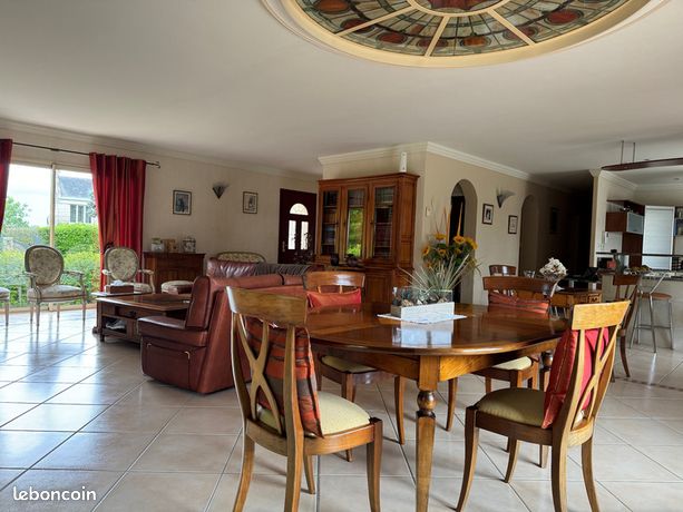 Maison 9 pièces 270 m² — 5