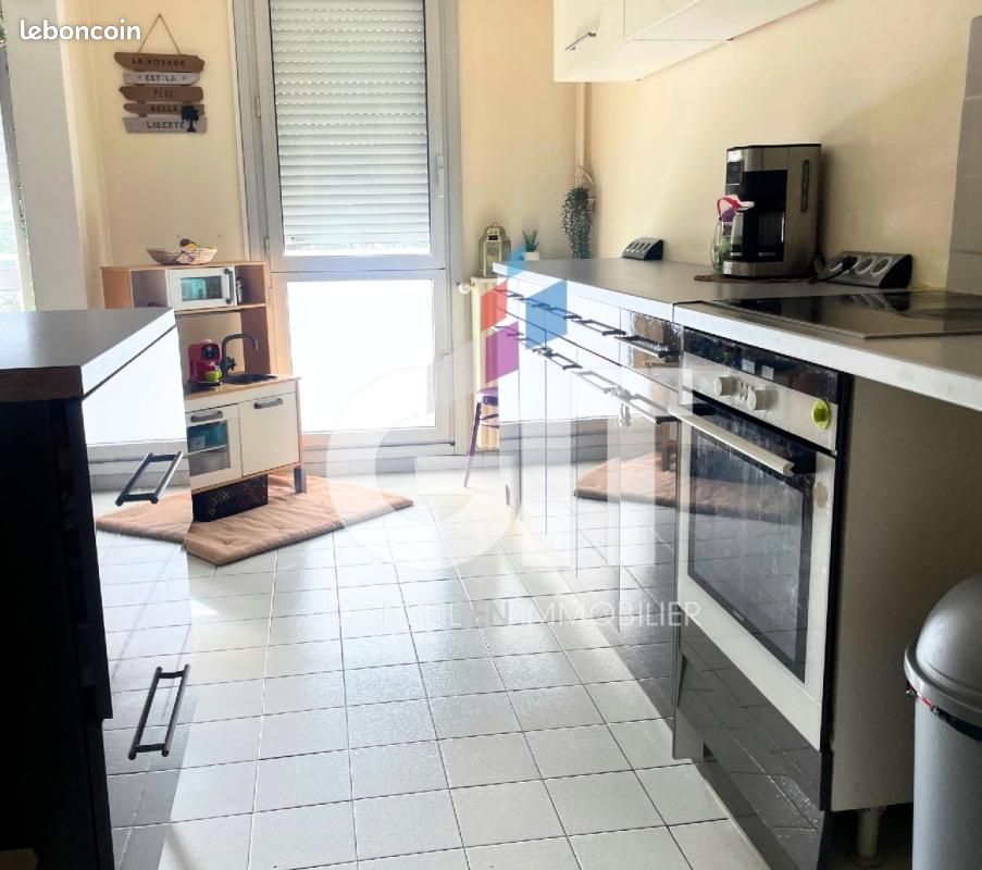 Appartement 3 pièces 77 m² · à Saint-Étienne · 77 m² · 84 800 €