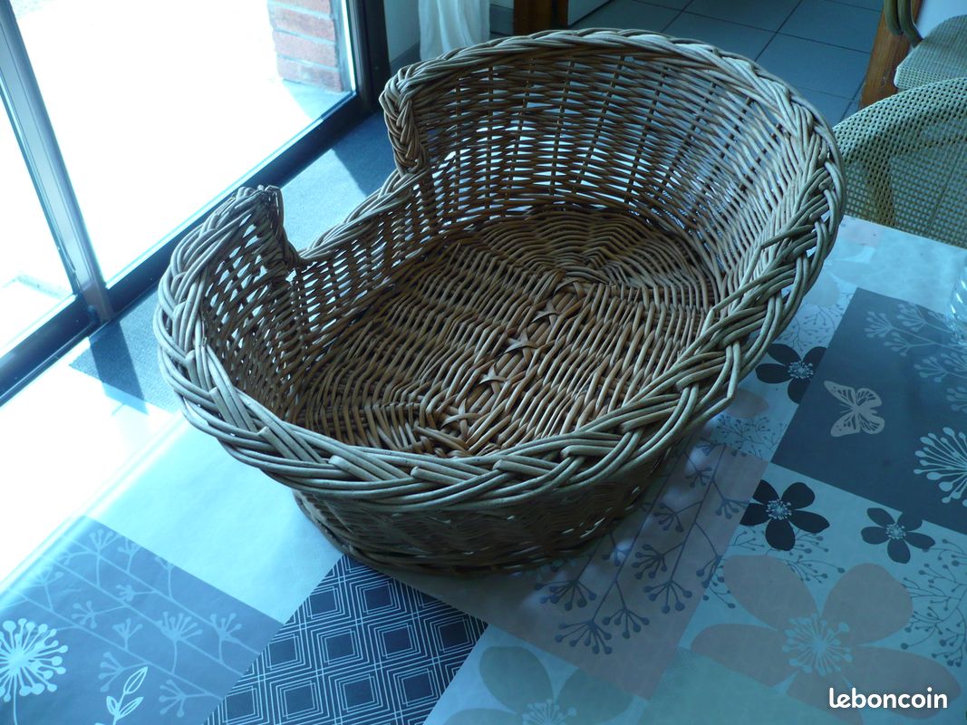 Lit / panier pour animaux en rotin (image 3)