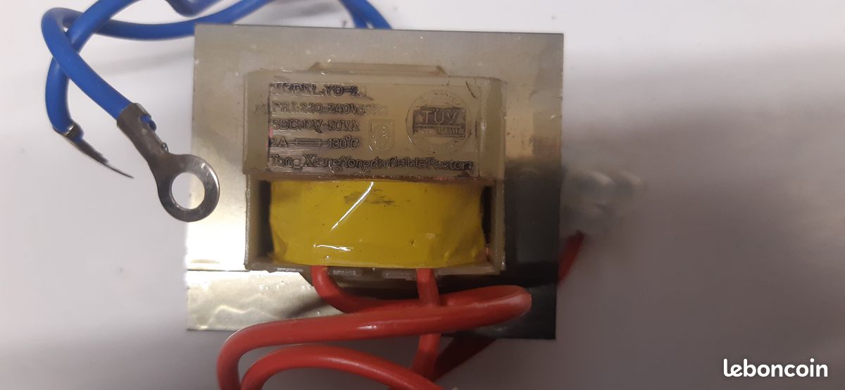 Transformateur 220/12 volt (image 1)