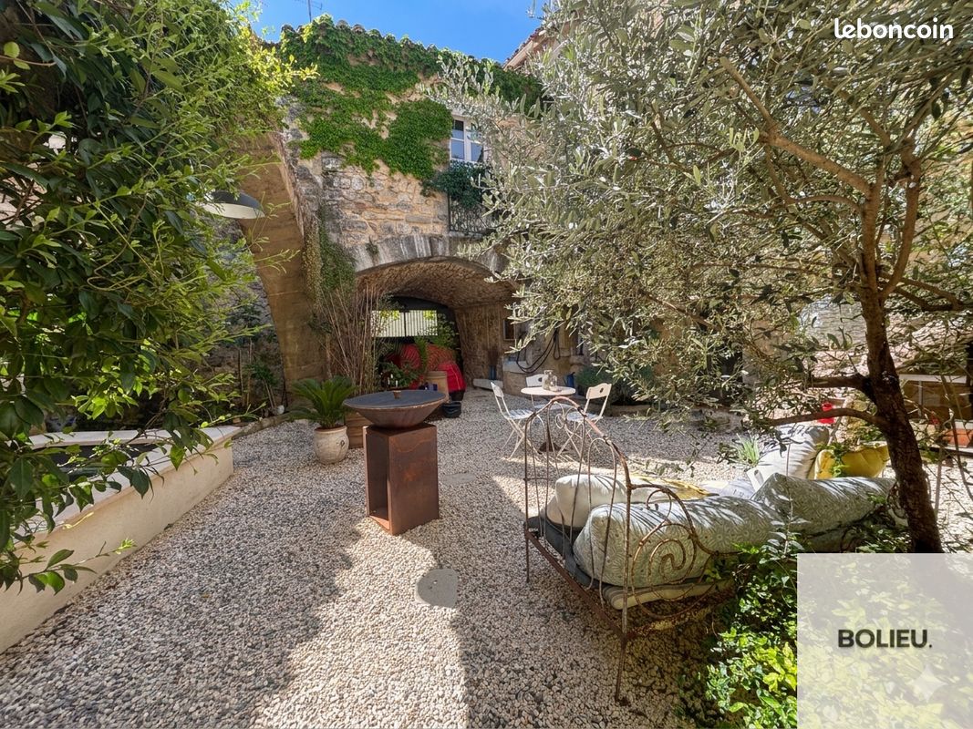 Maison 9 pièces 190 m² · à Uzès · 190 m² · 575 000 €