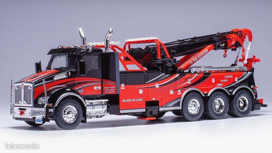 Miniature IXO 1/43 – Kenworth T880 2015 – Dépanneuse – Bleu Blanc Rouge – Dépann 2000