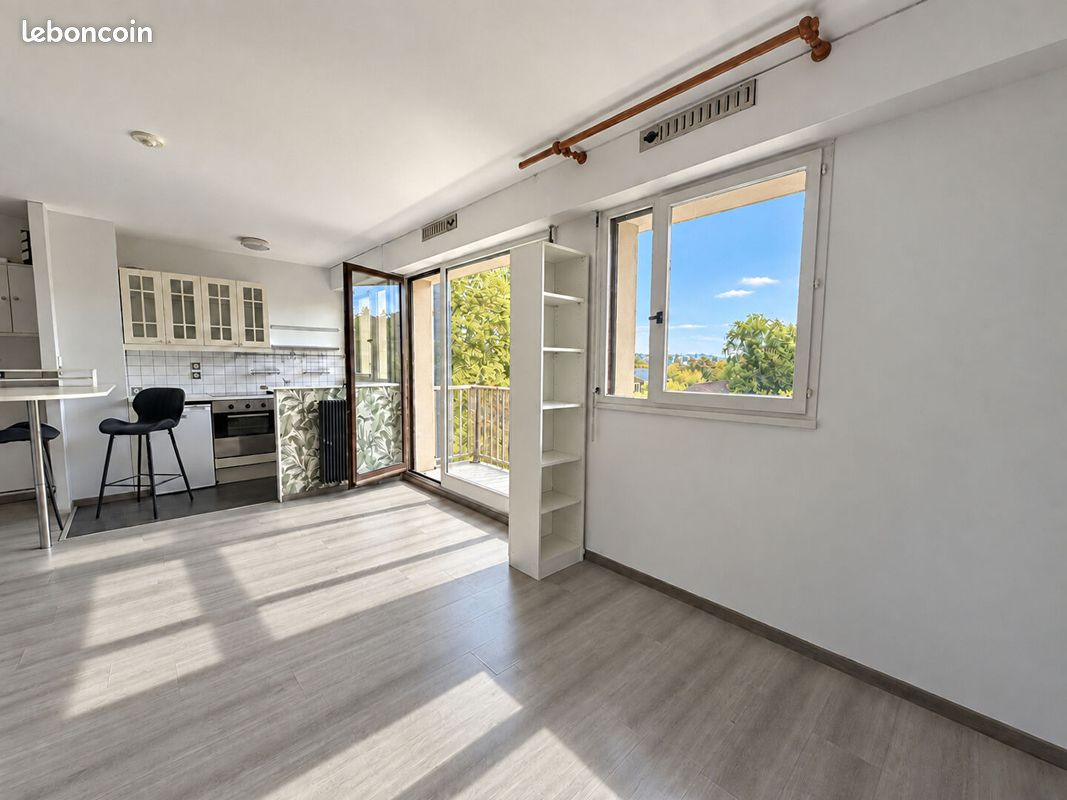 Appartement 1 pièce 27 m² · à Savigny-sur-Orge · 27 m² · 118 000 €