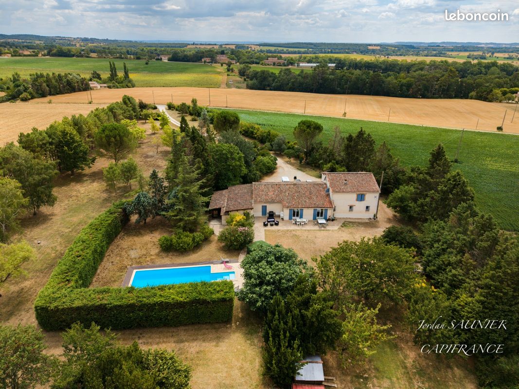 Maison 6 pièces 180 m² · à Revel · 180 m² · 390 000 €