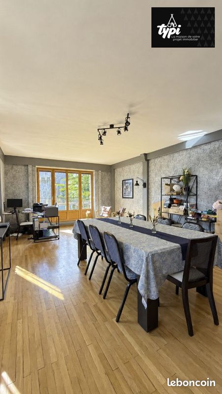 Maison 7 pièces 260 m² · à Hennebont · 260 m² · 420 000 €
