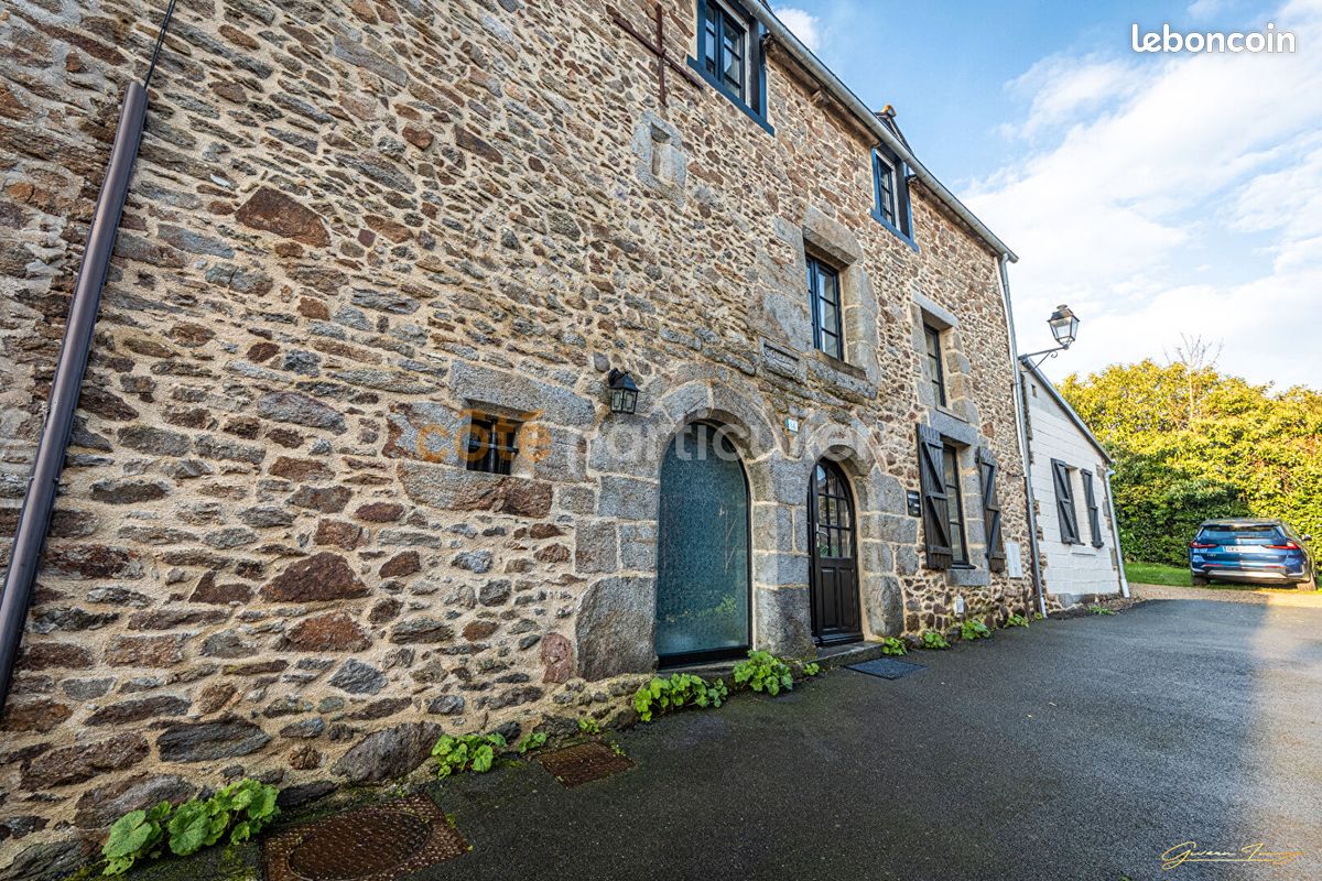 Maison 7 pièces 171 m² · à La Ville-Ès-Nonais · 171 m² · 471 600 €