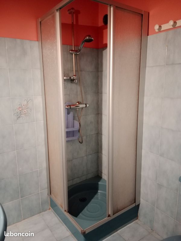 Cabine de douche, Lavabo, WC, meuble bas (image 4)