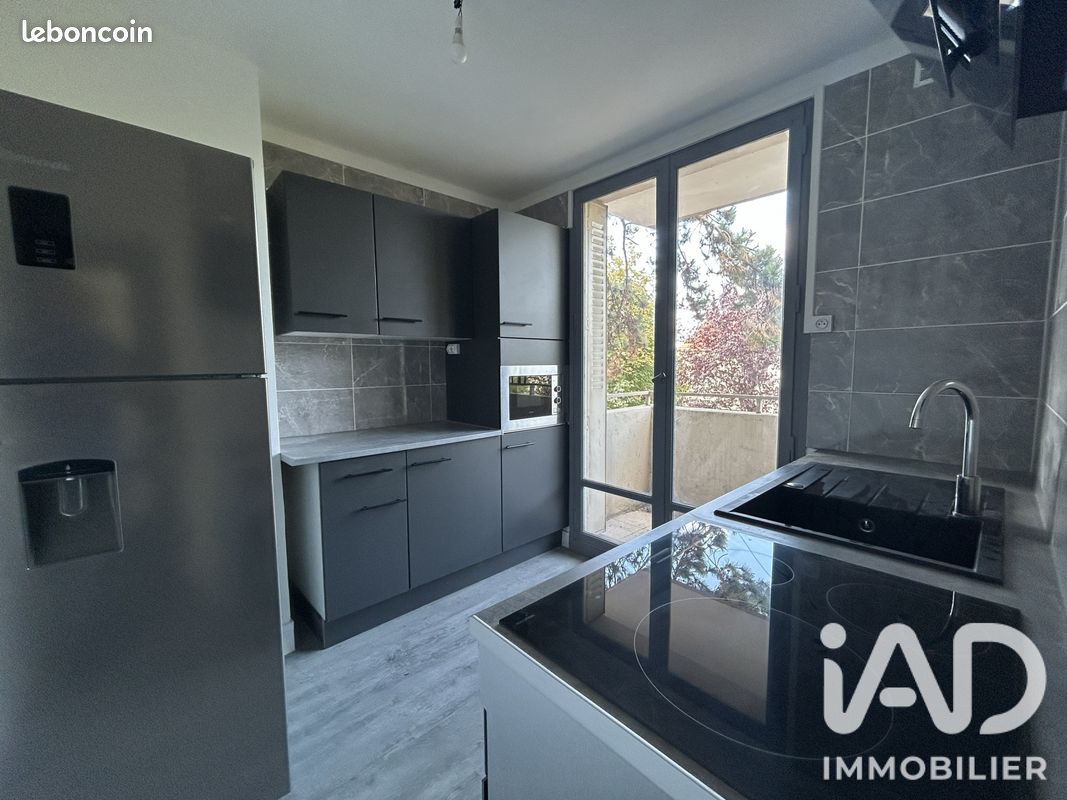 Appartement 4 pièces 63 m² · à Bobigny · 63 m² · 176 000 €