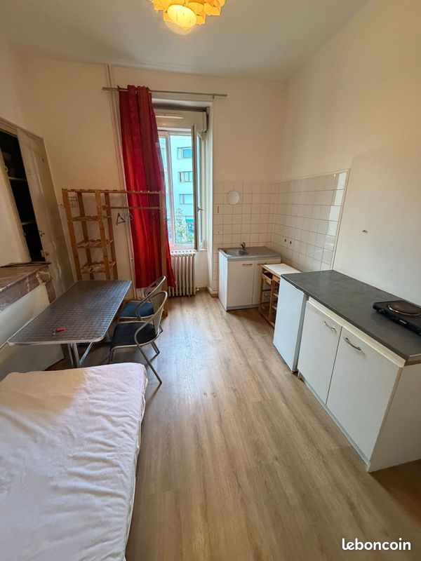 Appartement 1 pièce 13 m² · au Mans · 13 m² · 300 €/mois