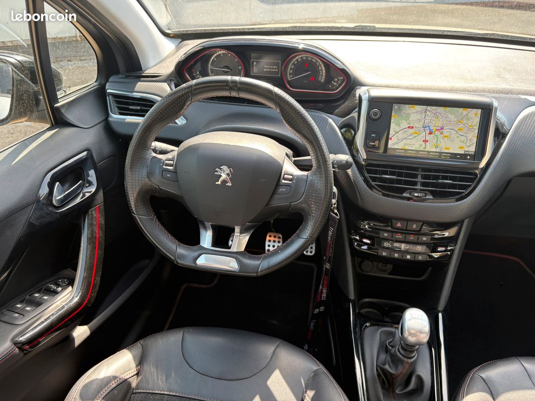 Peugeot 2008 1.2 puretech 130 s&s 7cv gt line distribution ok (image 7)